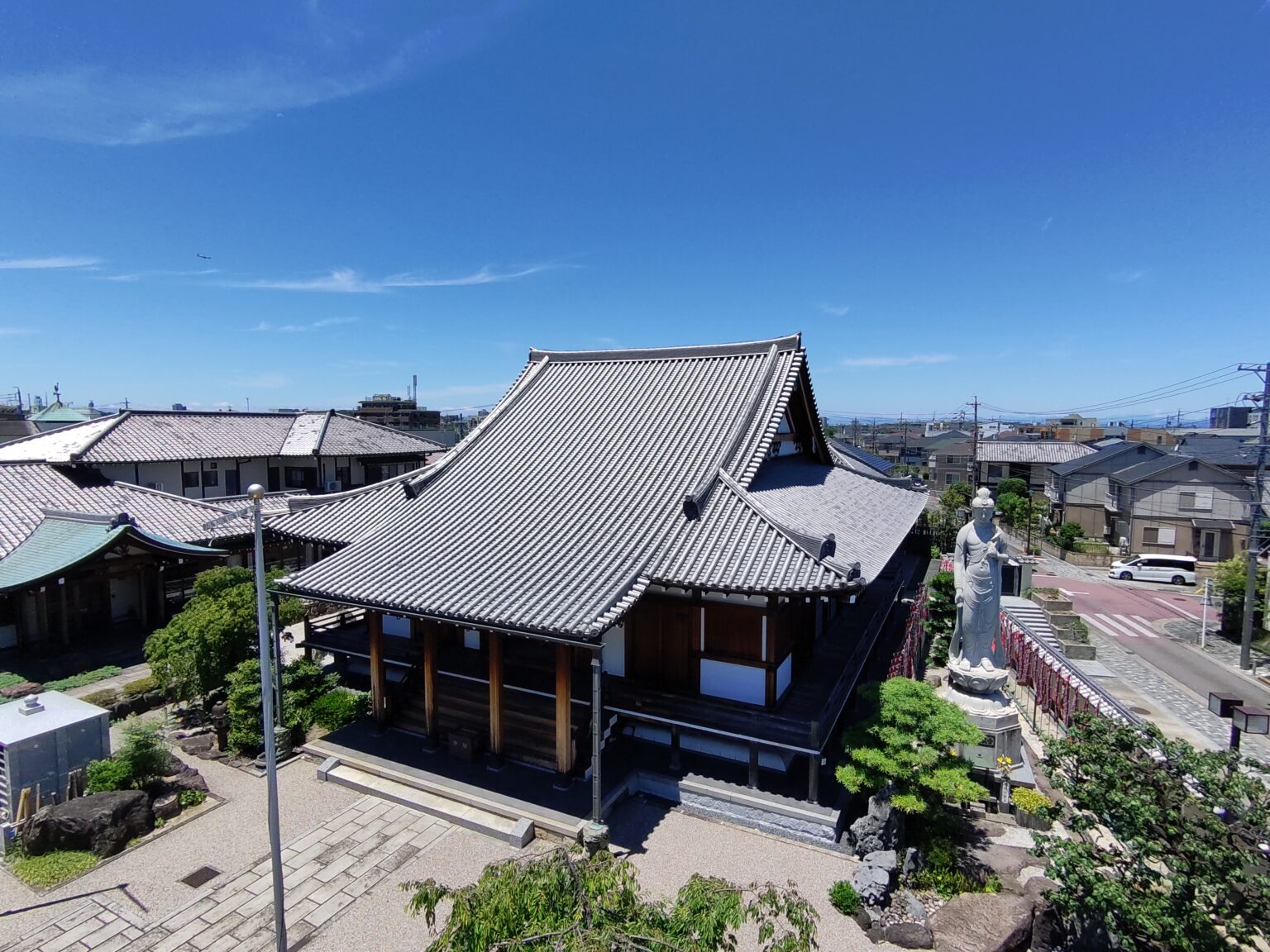 本成寺の本堂外観