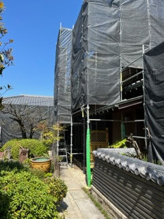 本成寺ニュース040｜外壁塗装工事中